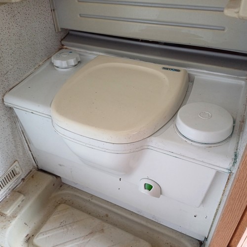 Rhs caravan camper - caravan,